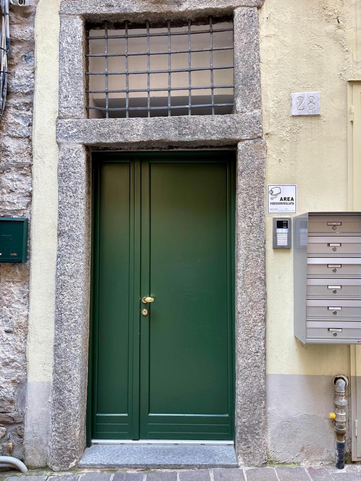 Calicantus Apartments Atena Côme Esterno foto